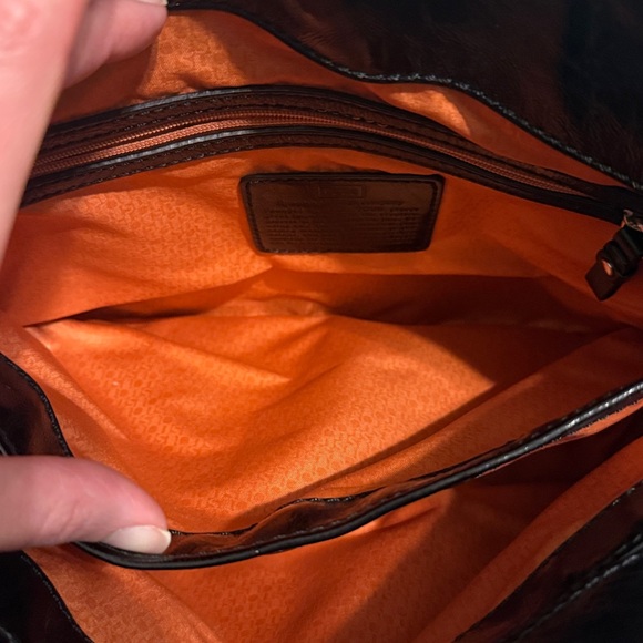 Tous Black Embossed Leather Shoulder Bag Hearts Bears Pattern - Picture 6 of 12